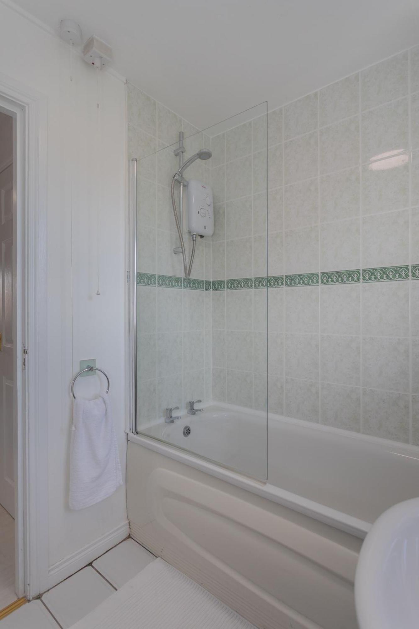 Ardenlee - Stylish 3 Bed Apt Close To City, Parking And Wifi Belfast Bagian luar foto