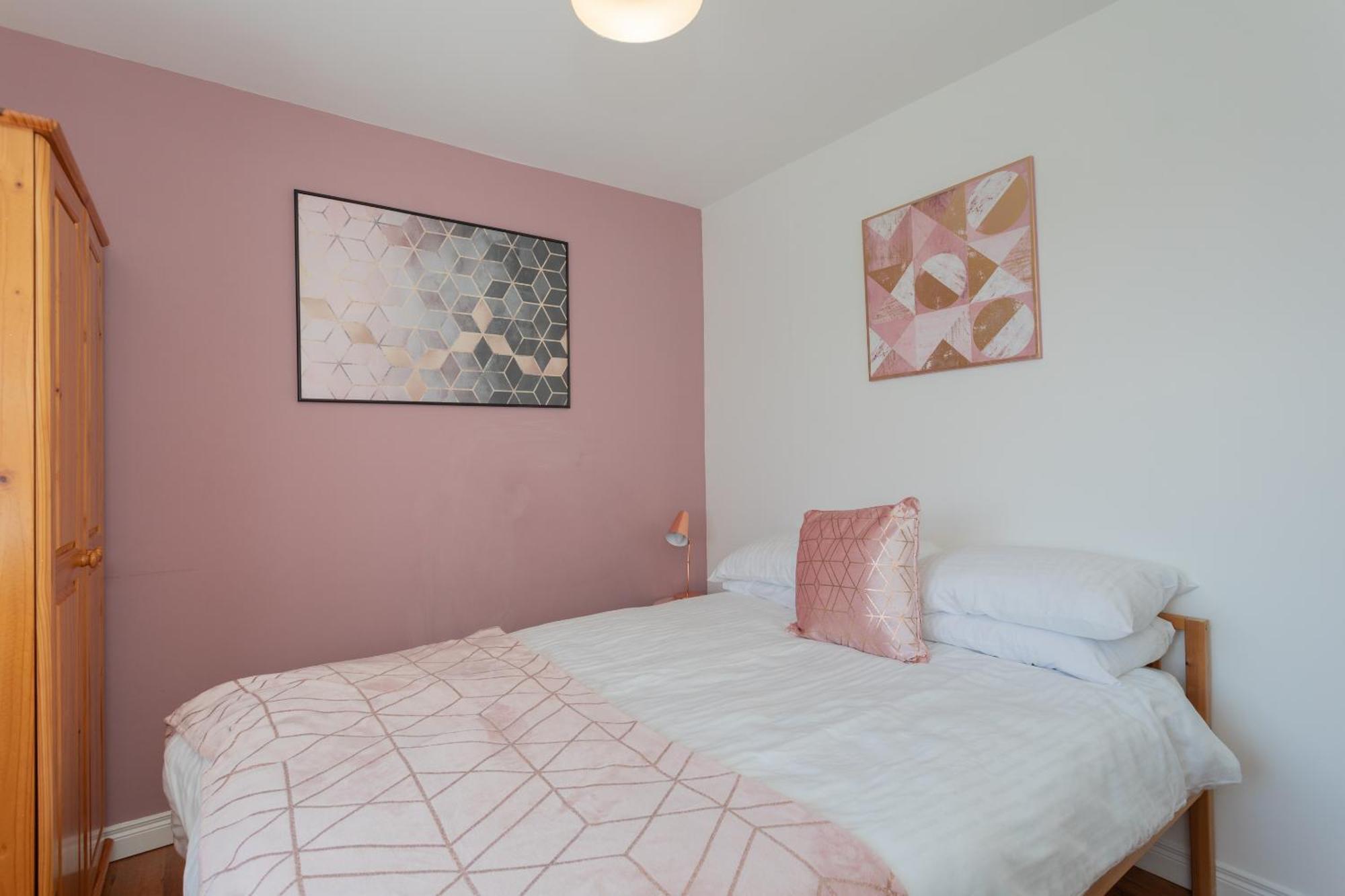 Ardenlee - Stylish 3 Bed Apt Close To City, Parking And Wifi Belfast Bagian luar foto