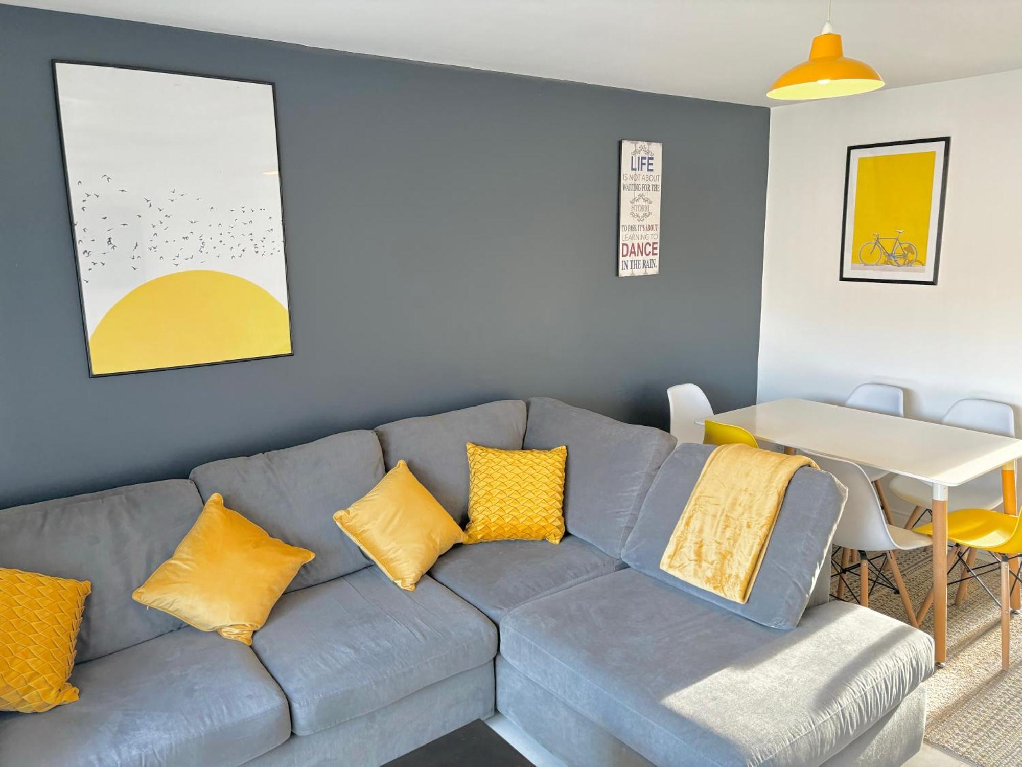 Ardenlee - Stylish 3 Bed Apt Close To City, Parking And Wifi Belfast Bagian luar foto